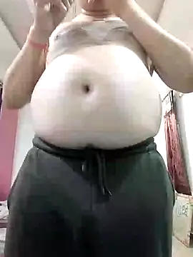 Love40777 online show from 13, 11, 2025