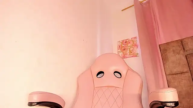 Mia royal online show from 18, 12, 2025