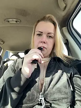 Piccolamonella29 online show from 15, 2, 2026