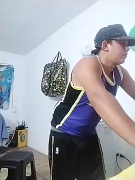 Snapshot of Alex_man23 chatting on 18, 11, 2025 Alex man23 online show from 18, 11, 2025