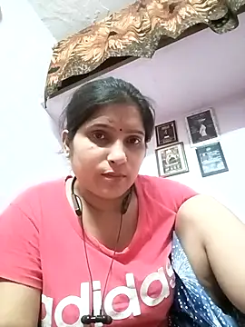 Snapshot of aliya-jaan71 chatting on 19, 5, 2026 aliya-jaan71 online show from 19, 5, 2026
