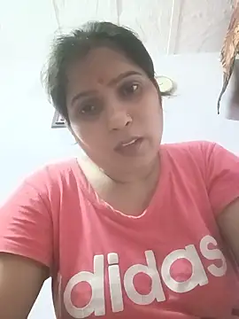Snapshot of aliya-jaan71 chatting on 20, 5, 2026 aliya-jaan71 online show from 20, 5, 2026