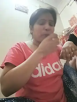 Snapshot of aliya-jaan71 chatting on 21, 5, 2026 aliya-jaan71 online show from 21, 5, 2026