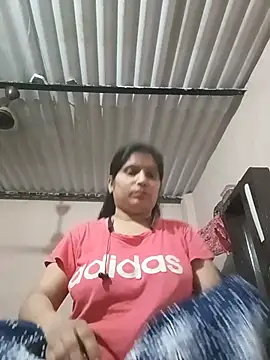 Snapshot of aliya-jaan71 chatting on 29, 5, 2026 aliya-jaan71 online show from 29, 5, 2026