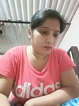 Snapshot of aliya-jaan71 chatting on 6, 6, 2026 aliya-jaan71 online show from 6, 6, 2026
