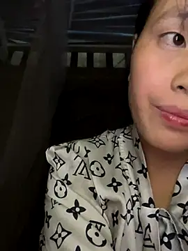 huong-18 online show from 3, 11, 2025