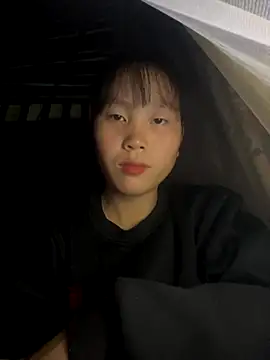 huong-18 online show from 4, 12, 2025