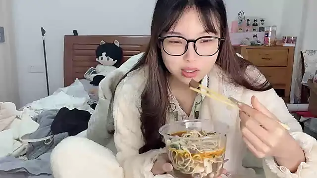 Akong11 online show from 25, 11, 2025