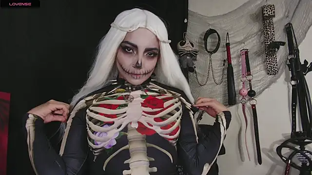 agathaaiko6 online show from 21, 10, 2025