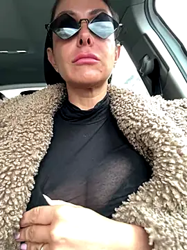 Snapshot of ainaht chatting on 18, 11, 2025 ainaht online show from 18, 11, 2025