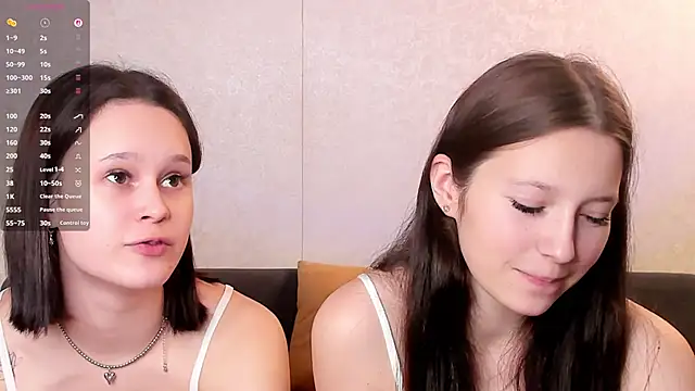 GabrielleLynchard online show from 8, 10, 2025