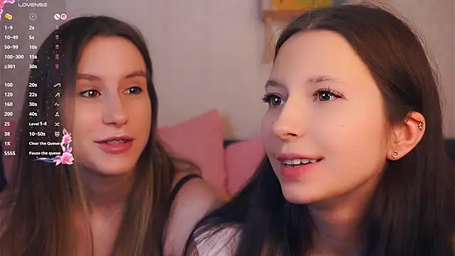 GabrielleLynchard online show from 12, 11, 2025