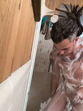 Snapshot of Clownboi17 chatting on 23, 9, 2025 Clownboi17 online show from 23, 9, 2025