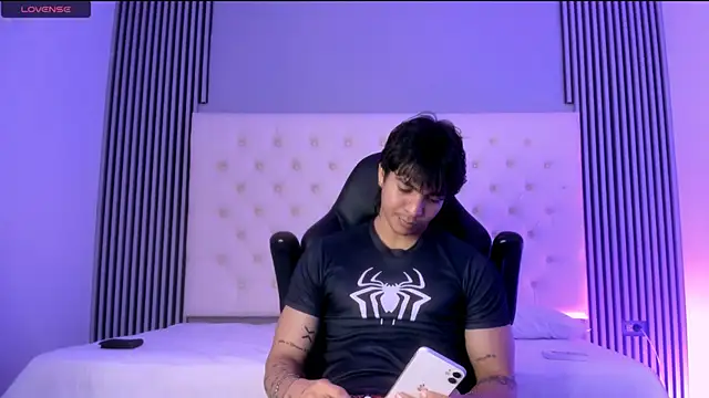 toji luxxer online show from 1, 12, 2025