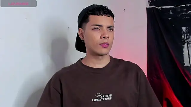 Avaggi online show from 1, 11, 2025