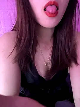 Moon pusy online show from 14, 11, 2025