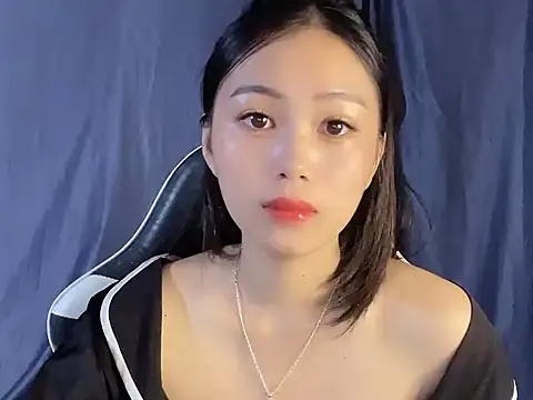 Lyly4757 online show from 21, 9, 2025