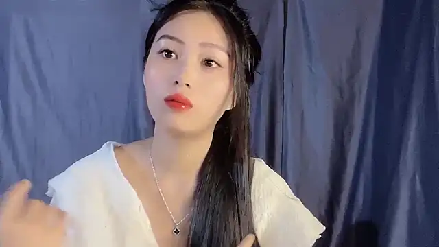 Lyly4757 online show from 23, 9, 2025