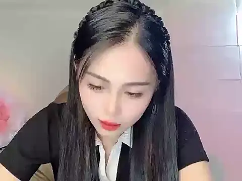 Lyly4757 online show from 22, 12, 2025