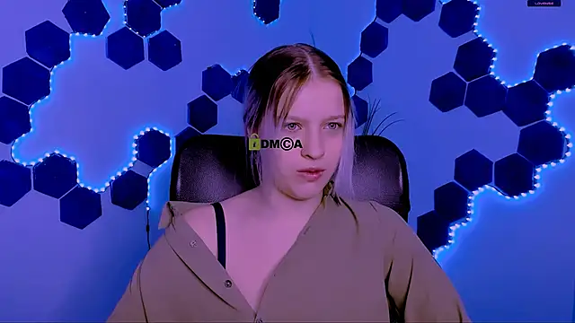 kaela spell  online show from 25, 3, 2026