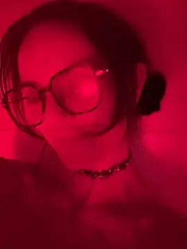 Texxaspearl online show from 9, 4, 2026