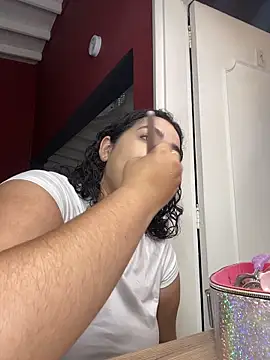 krisstenSantos online show from 10, 10, 2025