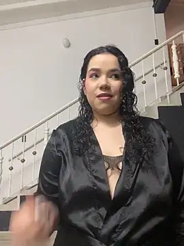 krisstenSantos online show from 28, 11, 2025