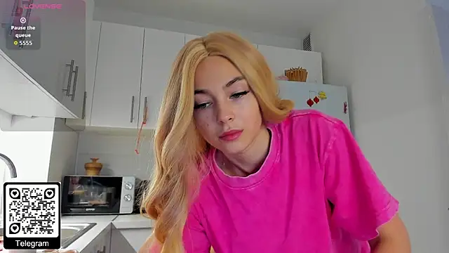 KristenHarrington online show from 14, 12, 2025