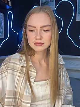 MilaMoone online show from 30, 10, 2025