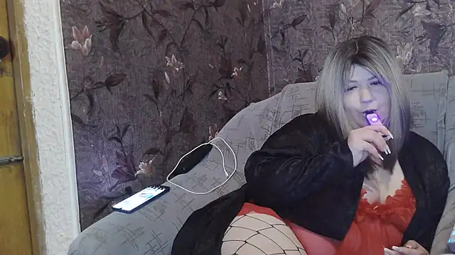 Snapshot of YuliiaSan chatting on 2, 8, 2026 YuliiaSan online show from 2, 8, 2026