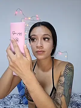 MiQeilaSweet online show from 25, 2, 2026