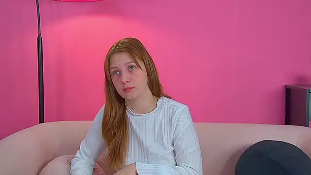 BeatriceBinoche online show from 18, 11, 2025