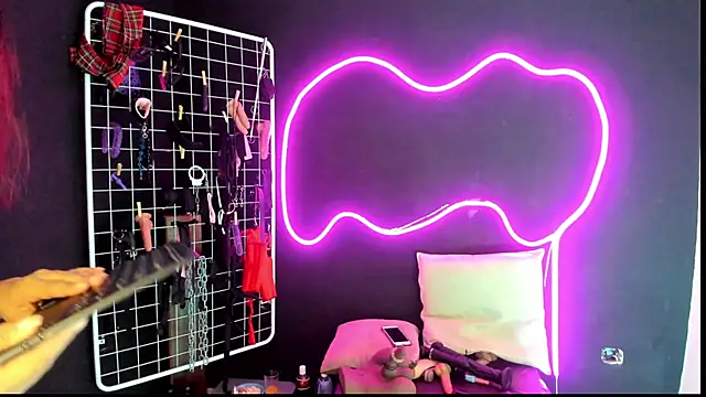 Mistress Megan BDSM online show from 4, 11, 2025