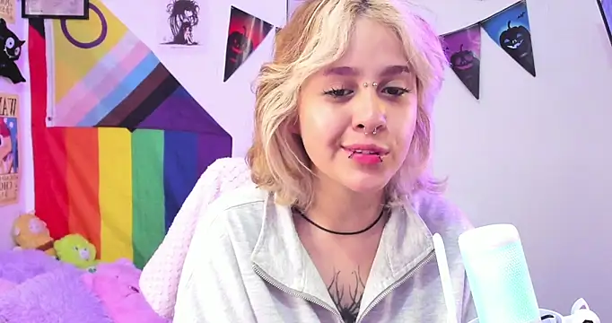 NekoWaifu online show from 18, 10, 2025