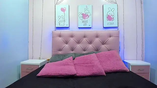 Issaa Tyler online show from 16, 10, 2025