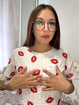 Snapshot of NancyGancally chatting on 26, 9, 2025 NancyGancally online show from 26, 9, 2025
