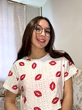 Snapshot of NancyGancally chatting on 1, 10, 2025 NancyGancally online show from 1, 10, 2025