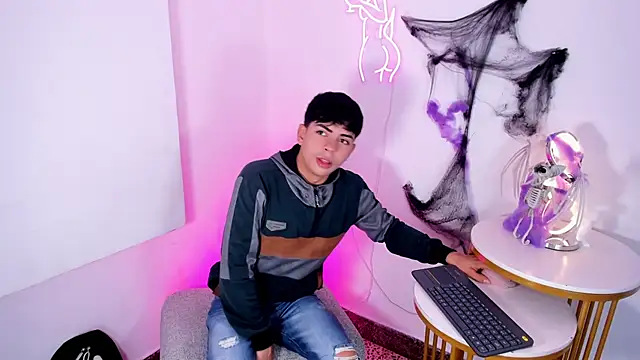 Peter chase online show from 22, 10, 2025