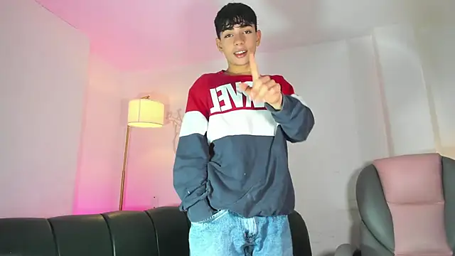 Snapshot of Peter_chase chatting on 10, 2, 2026 Peter chase online show from 10, 2, 2026