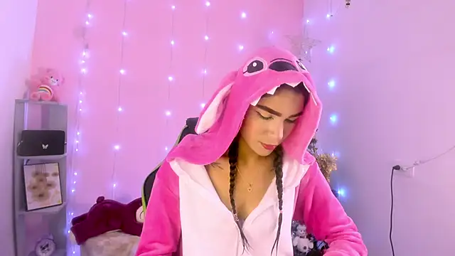 ashlysmith 01 online show from 12, 11, 2025