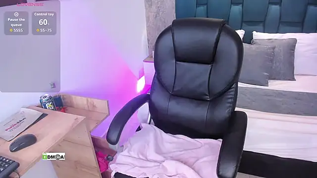 Bellavelvet 1 online show from 25, 9, 2025