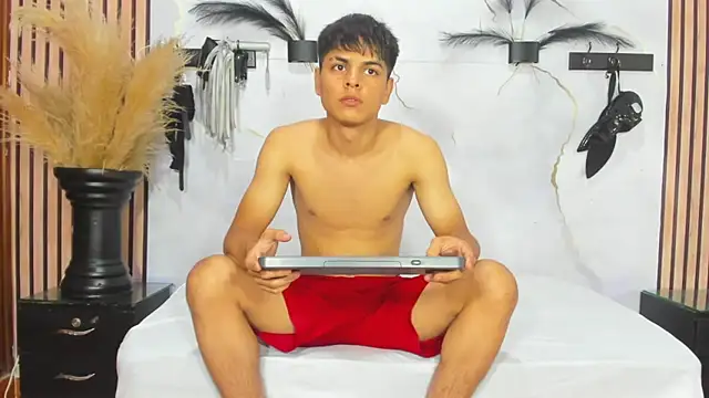 Logan Jhonson online show from 8, 10, 2025