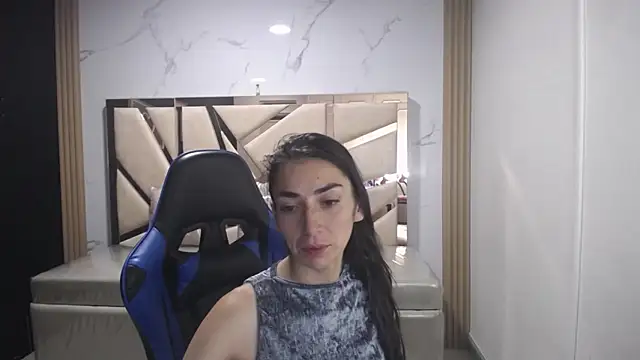 Maily a  online show from 23, 10, 2025