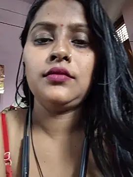 Jasmine Januja online show from 25, 5, 2026