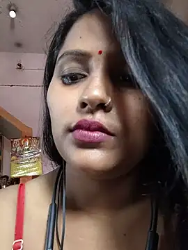 Jasmine Januja online show from 28, 5, 2026