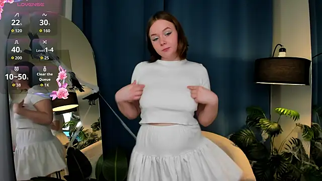 Sophi X online show from 28, 10, 2025