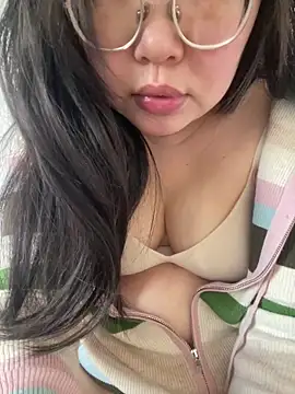 Snapshot of XerSerV chatting on 20, 11, 2025 XerSerV online show from 20, 11, 2025