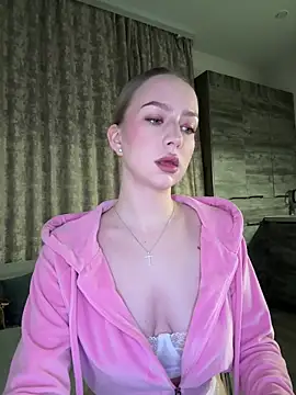 MissOyee online show from 25, 2, 2026