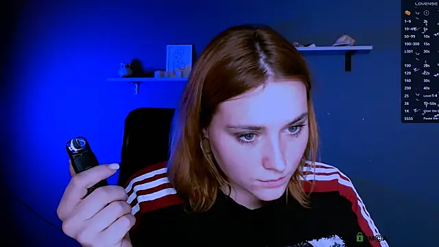 casey meow  online show from 4, 12, 2025