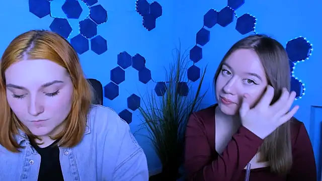 Snapshot of casey_meow_ chatting on 27, 2, 2026 casey meow online show from 27, 2, 2026